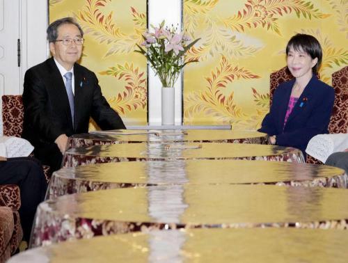 早AI大众｜国家医保局严查定点药店“阴阳价格”；趵突泉再创今年水位新高